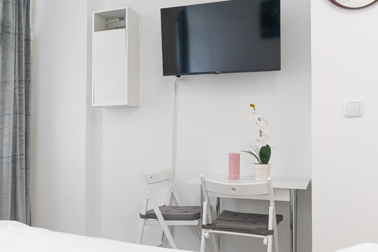 Cozy Room @ Hauptbahnhof - Well Situated & Central Vienna Exterior photo